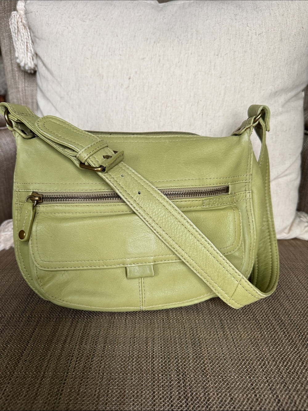 Vintage Fossil Light Green Leather Shoulder bag